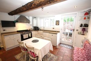 Kitchen- click for photo gallery